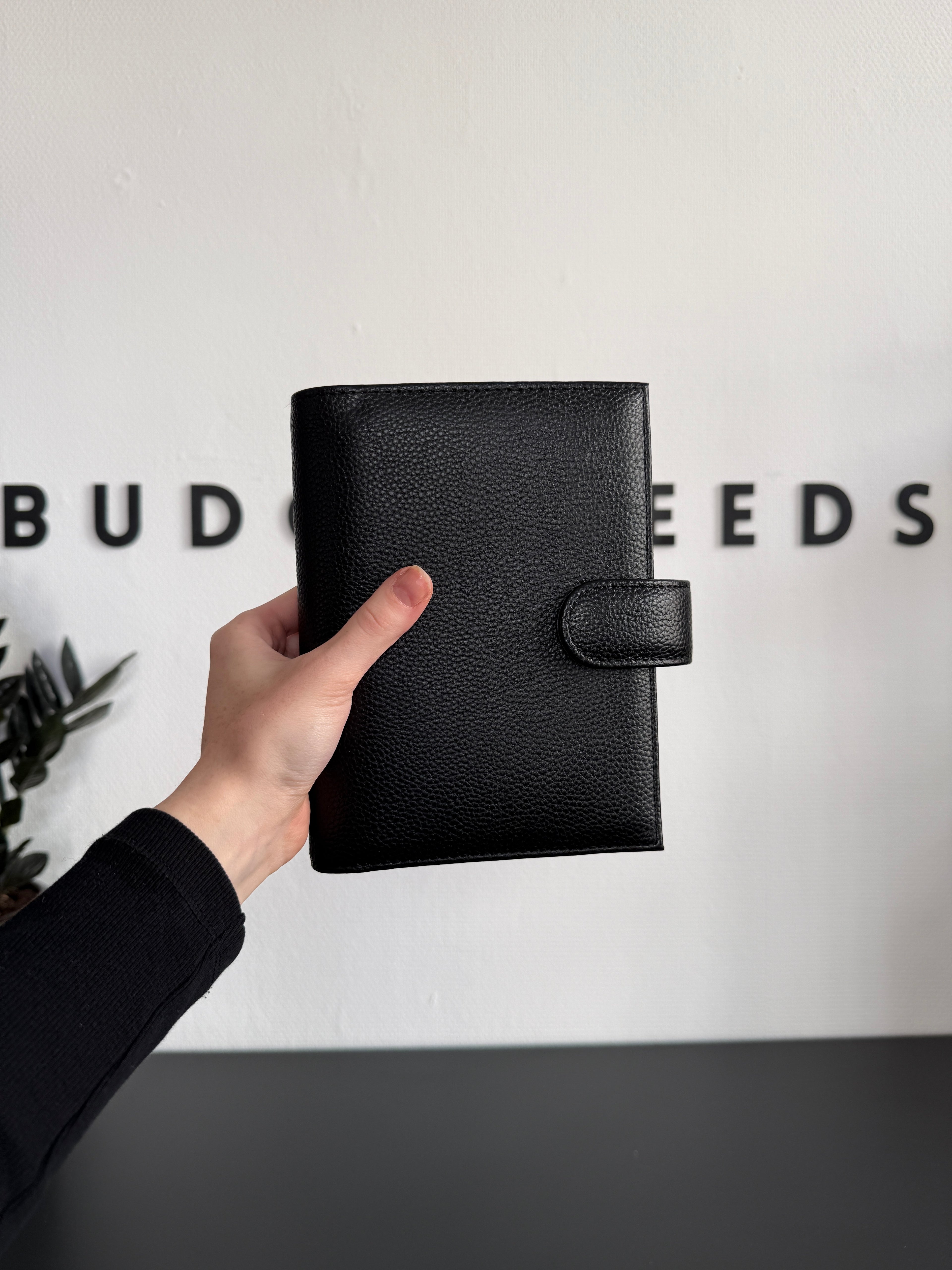 All Black Ring Binder 3.0