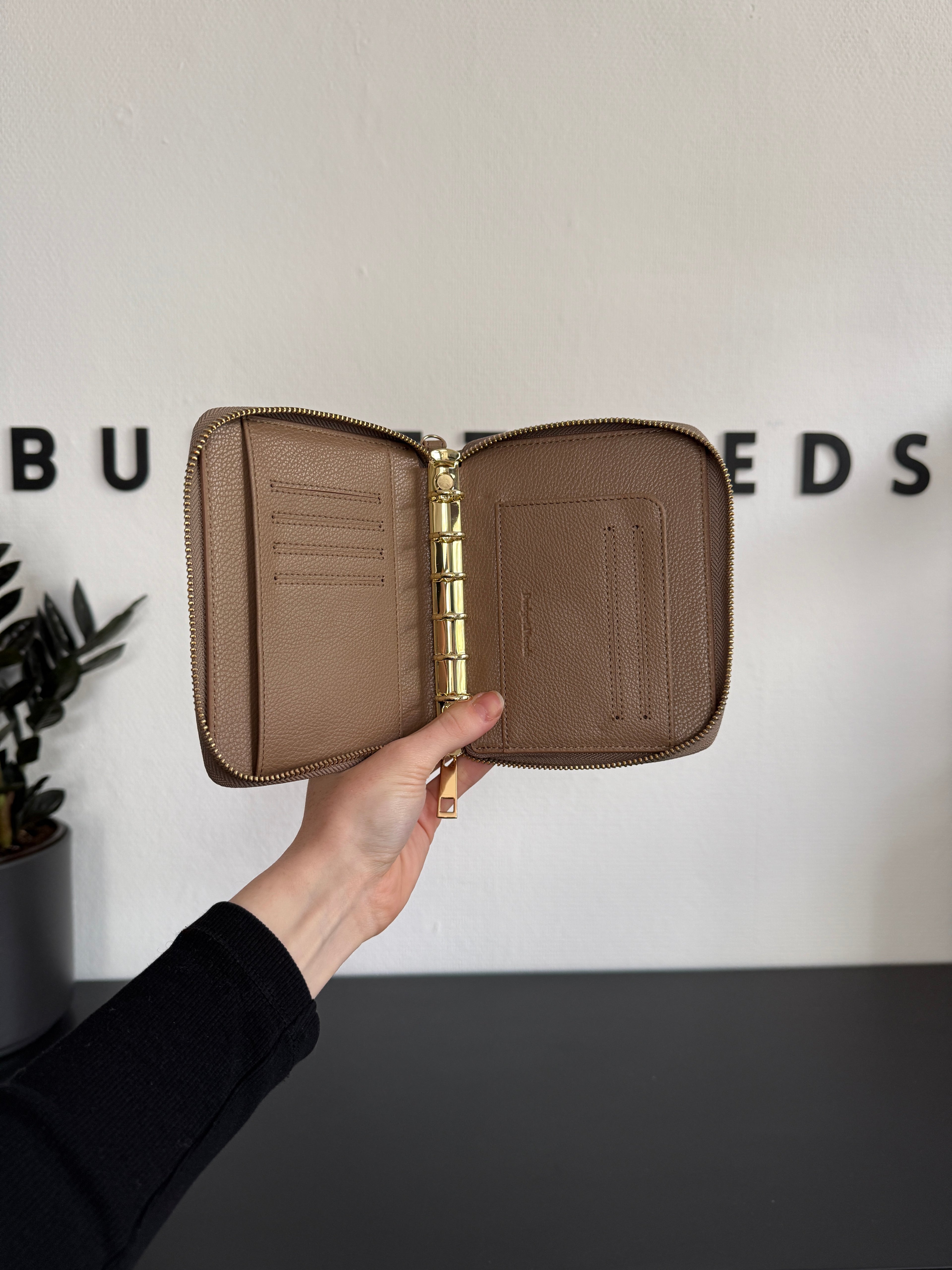 Daily A7 Zip Ring Binder