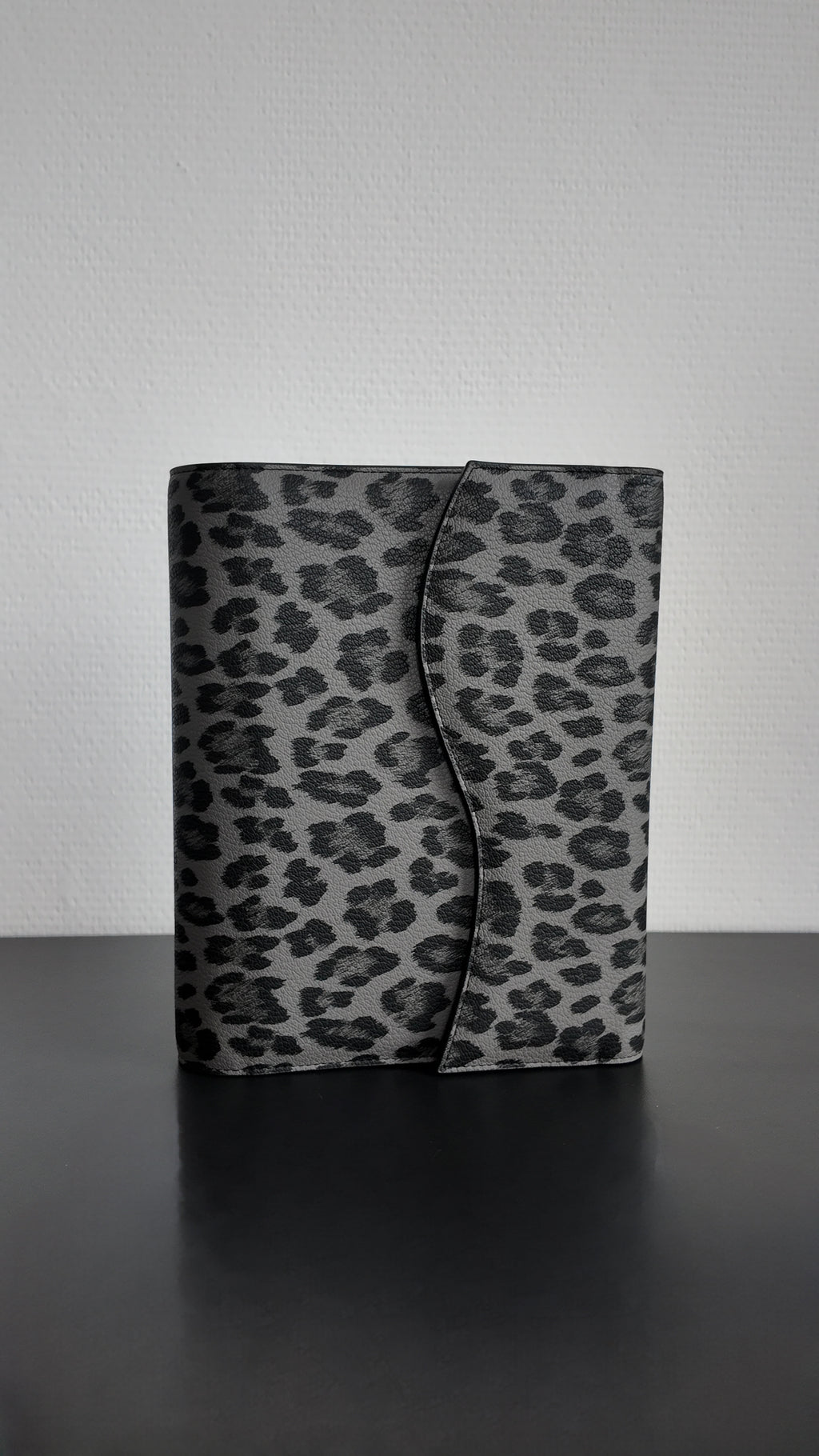 Ringbuch A5 Flap Line | Reduzierte Kollektion