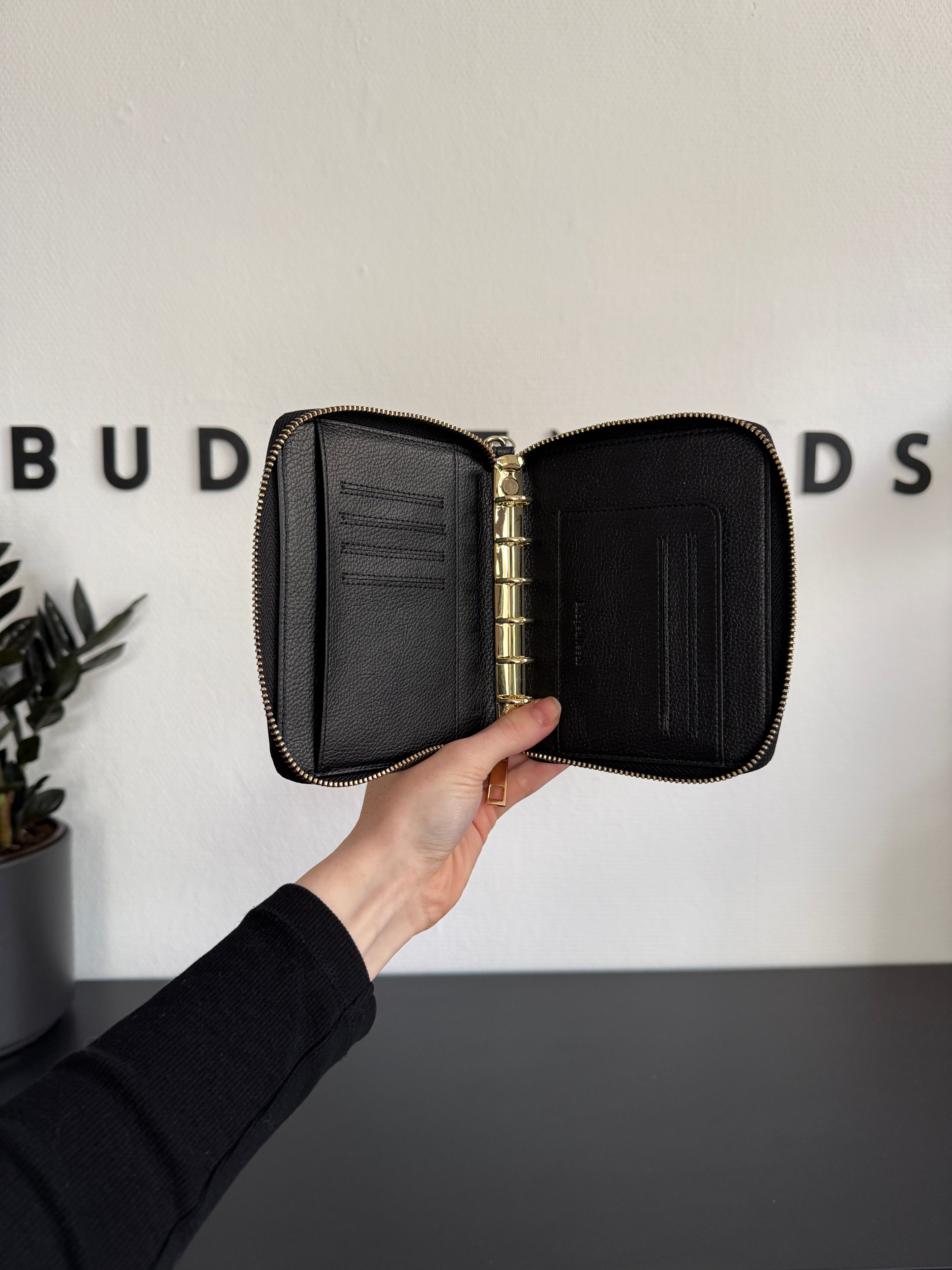 Daily A7 Zip Ring Binder
