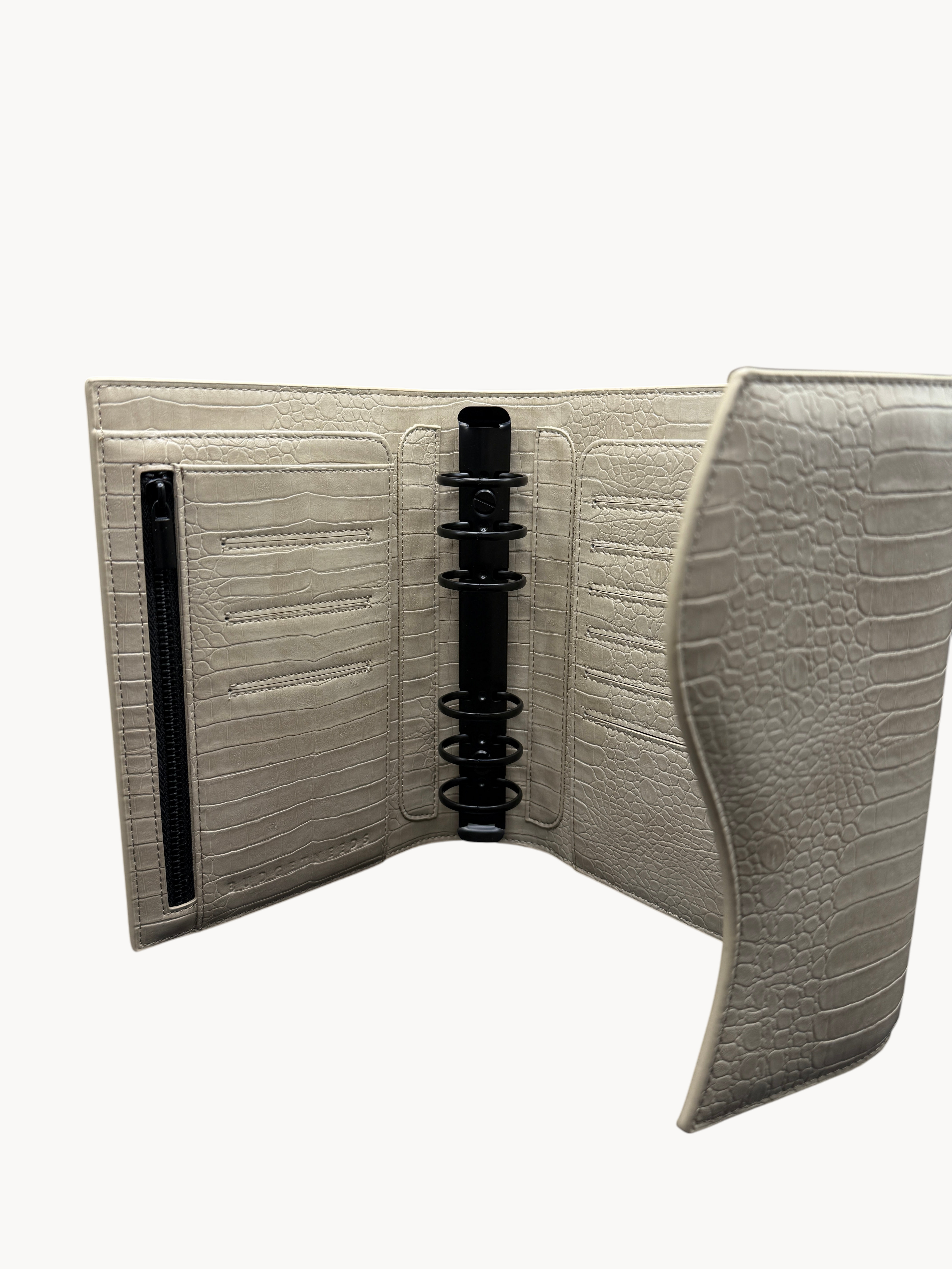 BUDGETNEEDS ™ A6 FlapLine ring binder in beige faux crocodile leather with matte black hardware and magnetic closure