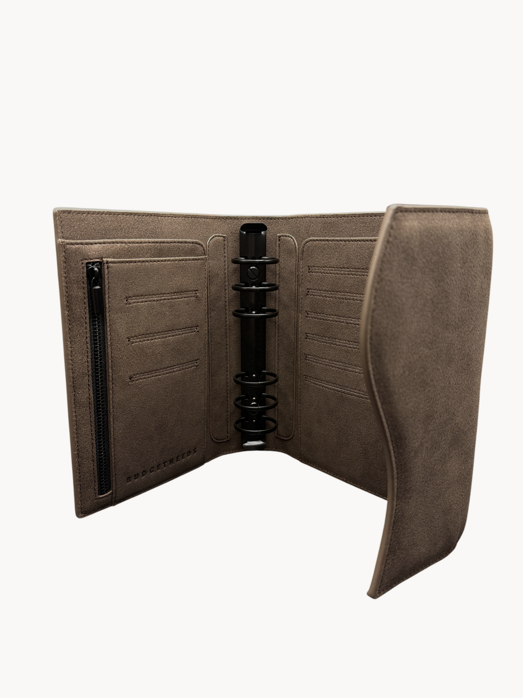 BUDGETNEEDS ™ A6 FlapLine ring binder in taupe with matte black hardware, magnetic closure, and internal pockets.