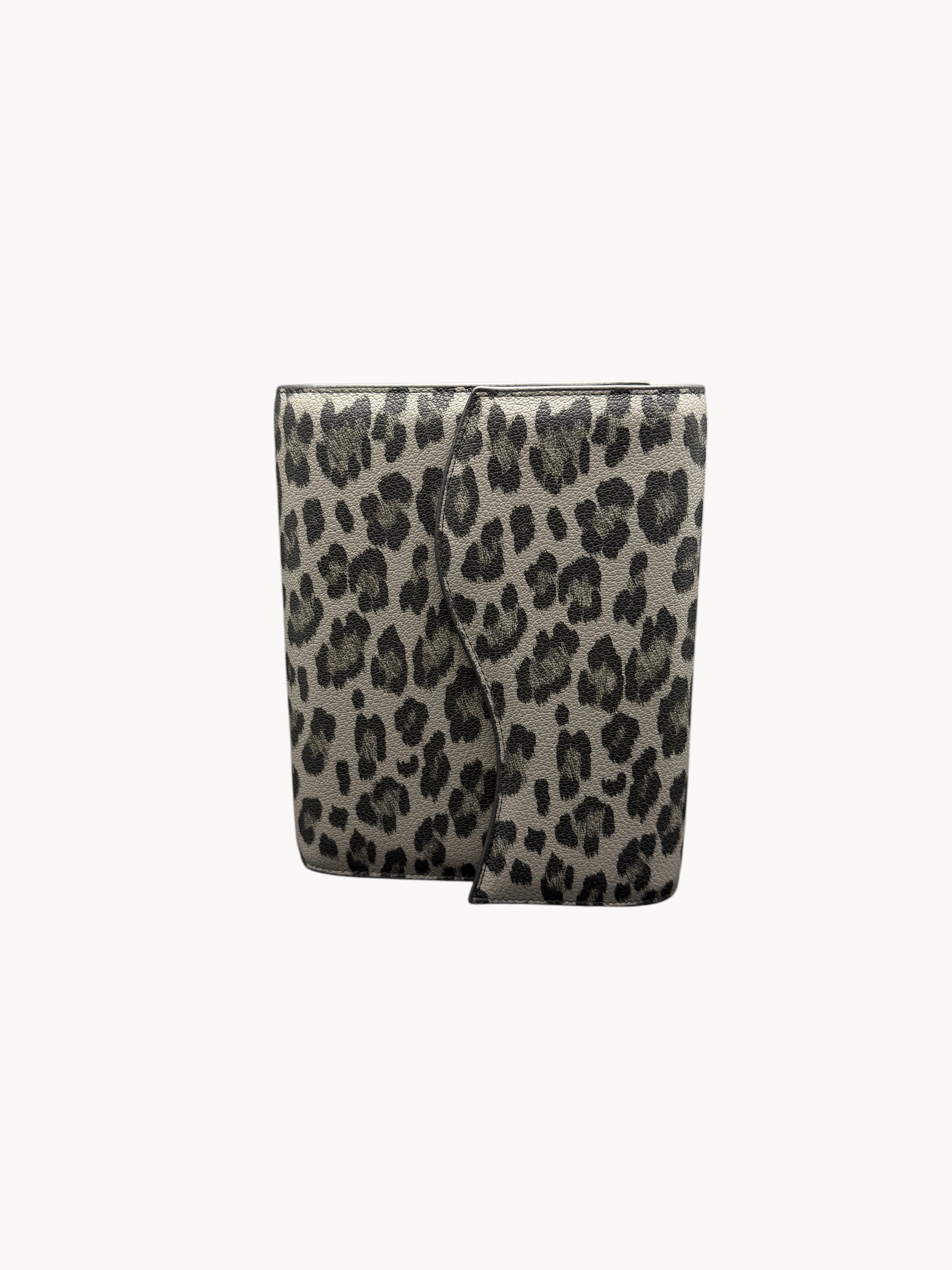 BUDGETNEEDS ™ A6 FlapLine ring binder in a grey and black leopard print with a magnetic flap closure