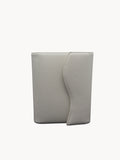 BUDGETNEEDS ™ FlapLine A5 ring binder in light grey textured material with a minimalist magnetic flap closure