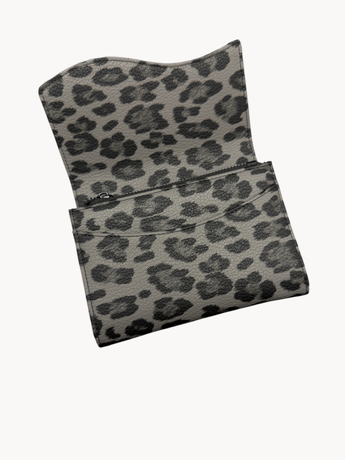 BUDGETNEEDS ™ Midi Wave clutch bag in grey leopard print leather with a wavy flap design and zipper closure