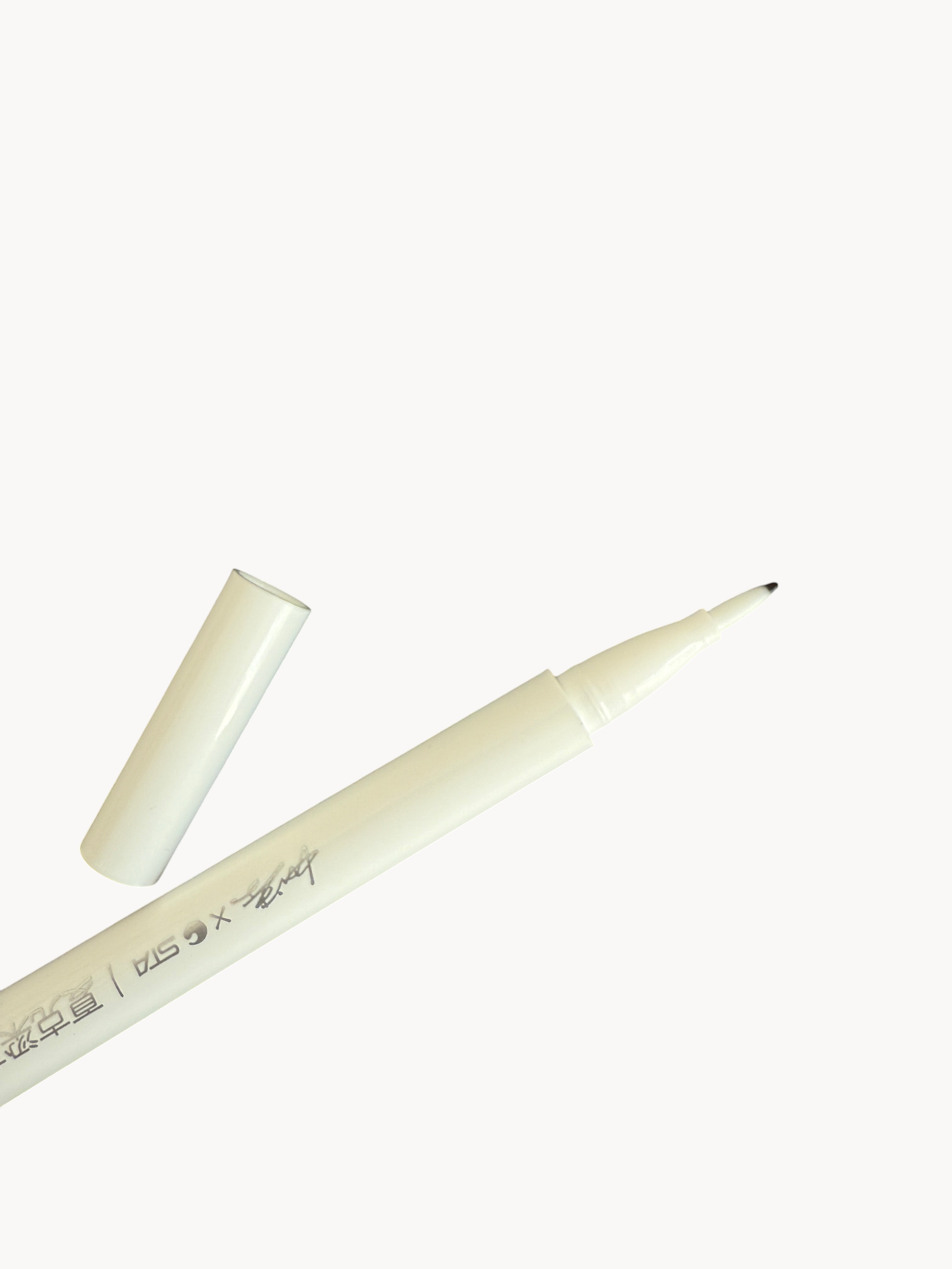 BUDGETNEEDS ™ STA art fineliner pen with white casing and cap, featuring a 0.8mm tip for precise drawing and writing.